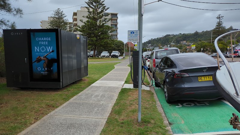Destination EV charger in Narrabeen