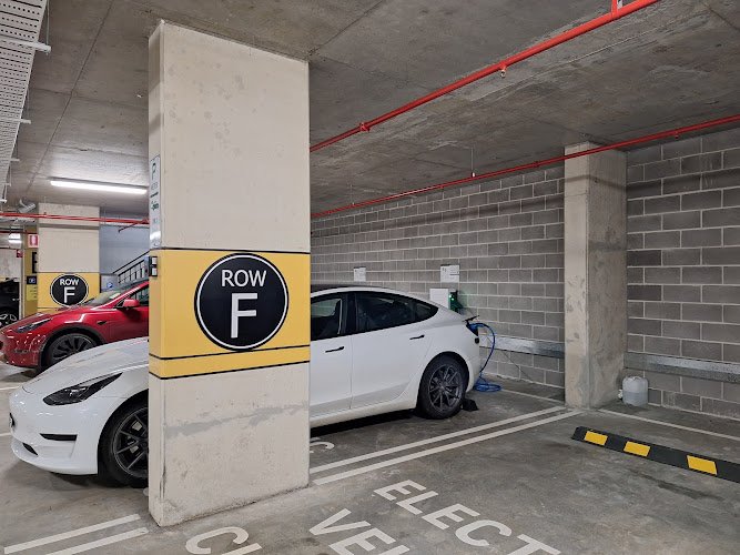 Exploren Charging Station