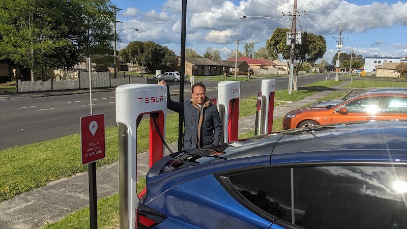 Ultra-fast EV charger in Moe