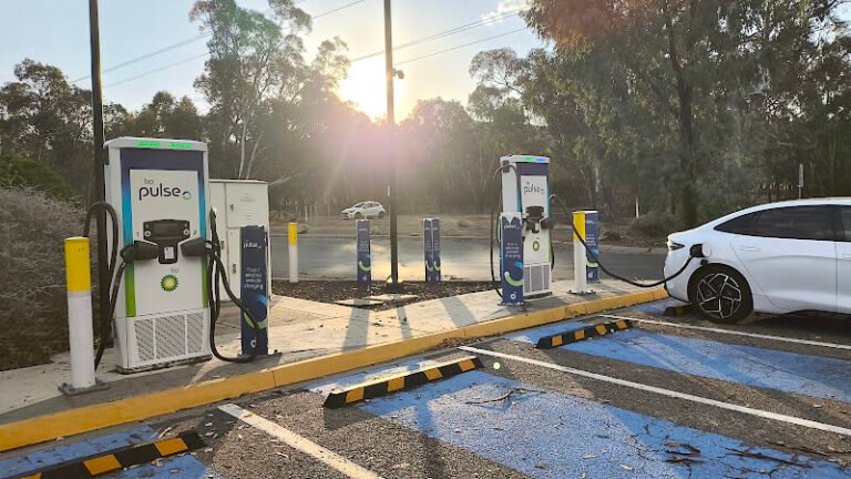 bp pulse Charging Station
