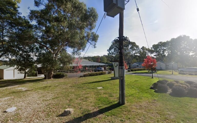 Tesla Destination Charger - view 3