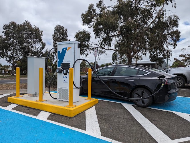 Evie Charging Station - view 3