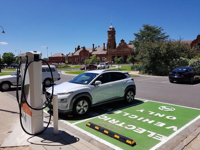 Evie Charging Station