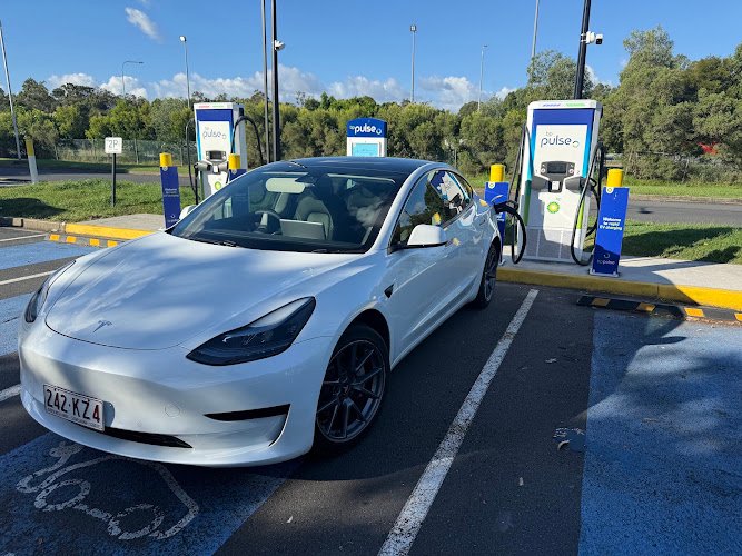 bp pulse Charging Station