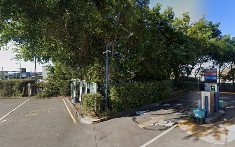 Exploren Charging Station