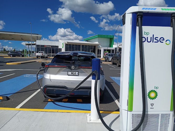 bp pulse Charging Station