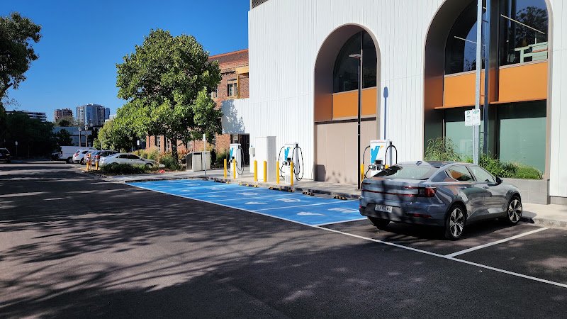 Ultra-fast EV charger in Footscray