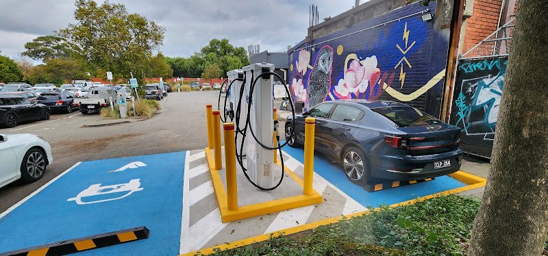 Fast EV charger in Windsor