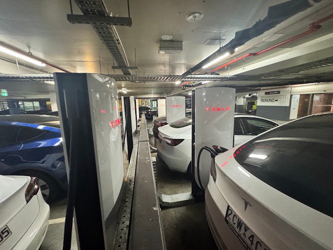 Tesla Supercharger - view 4