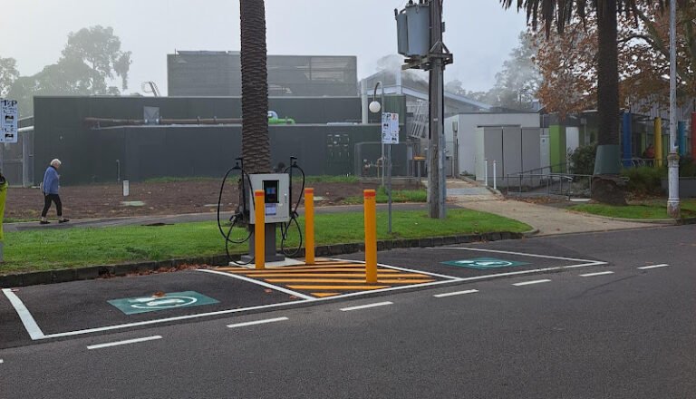 Exploren Charging Station