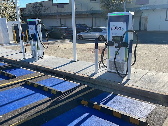 bp pulse Charging Station