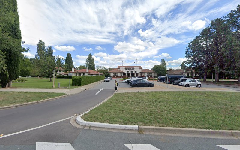 Destination EV charger in Yarralumla