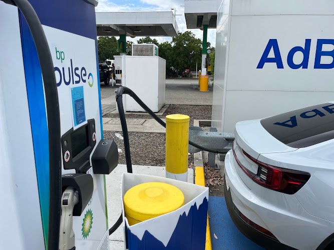 bp pulse Charging Station